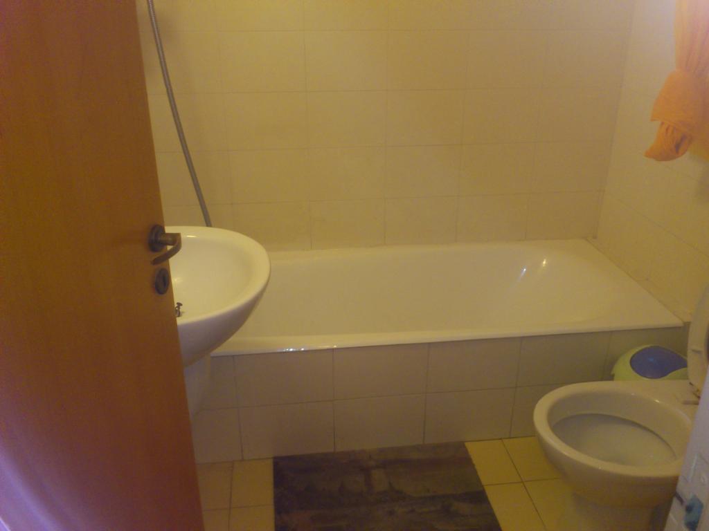 Carisa Olympic Court Apartment Lárnaka Szoba fotó