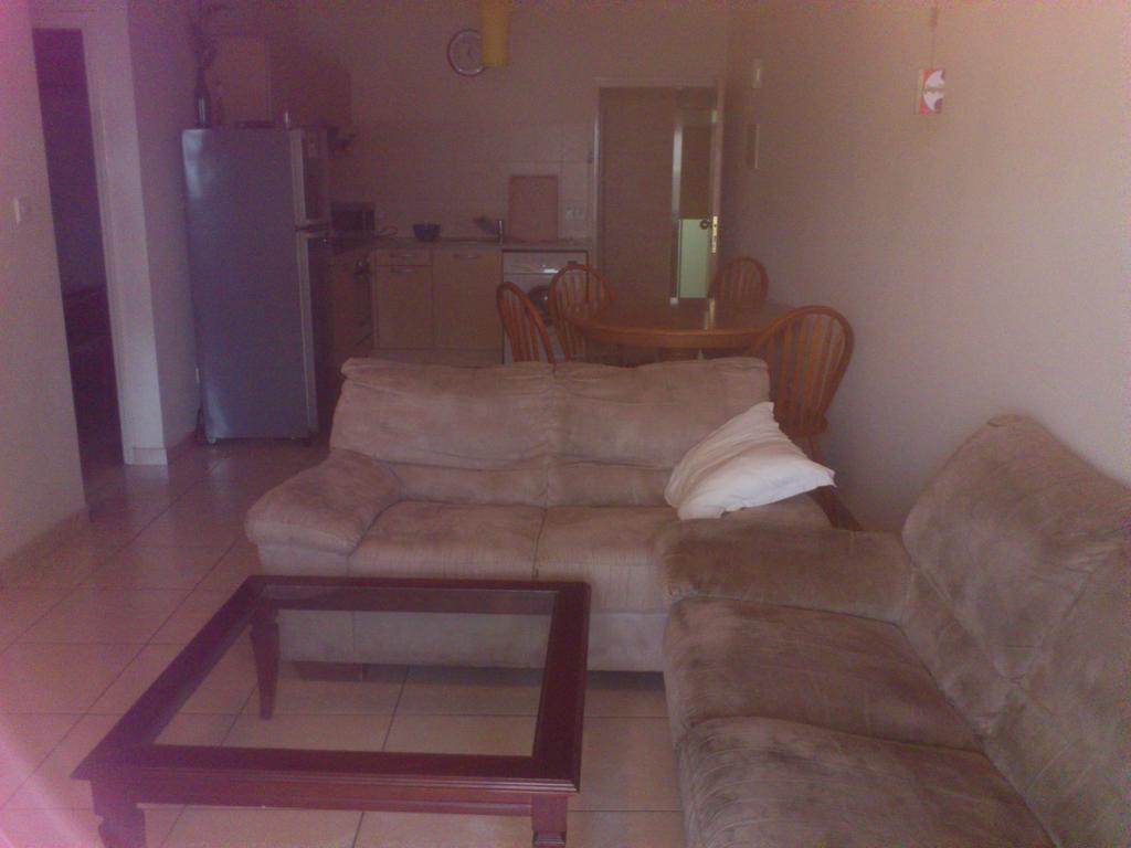 Carisa Olympic Court Apartment Lárnaka Szoba fotó